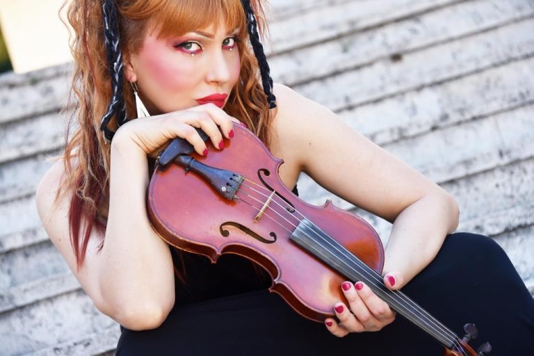 A ParcoMilvio in concerto H.E.R, cantautrice violinista