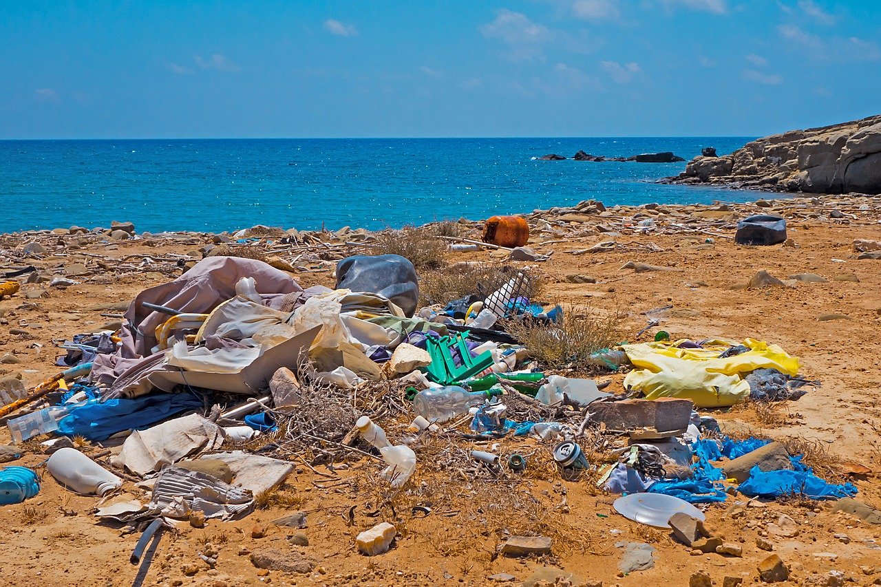Aiutiamo le spiagge italiane a "liberarsi" dalla plastica