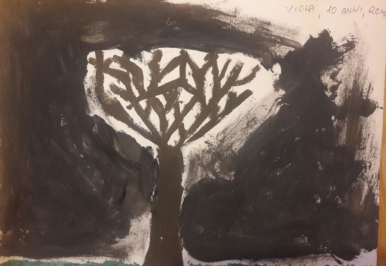 “Alberi senza foglie”, i disegni dei bambini contro ogni albero che muore