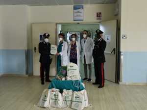 Befana della Biodiversità, arriva negli ospedali pediatrici con i Carabinieri Forestali