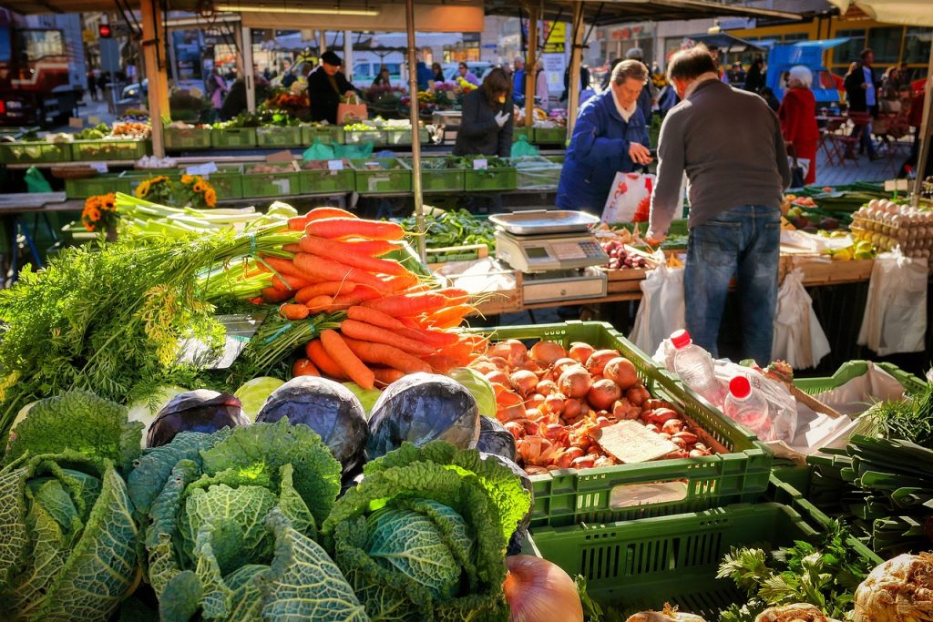 Diminuisce la frutta sulle tavole italiane, vendite ai minimi da inizio secolo