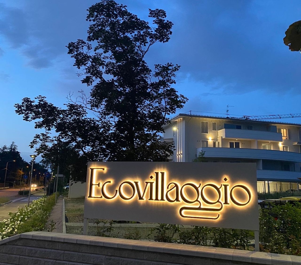 Ecovillaggio di Montale dedica una piazza al grande maestro Luciano Pavarotti