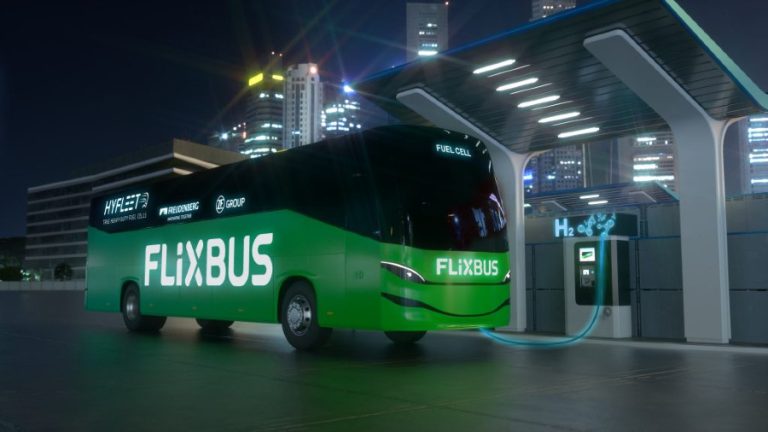 FlixMobility e il progetto per lanciare i primi bus a idrogeno verde in Europa