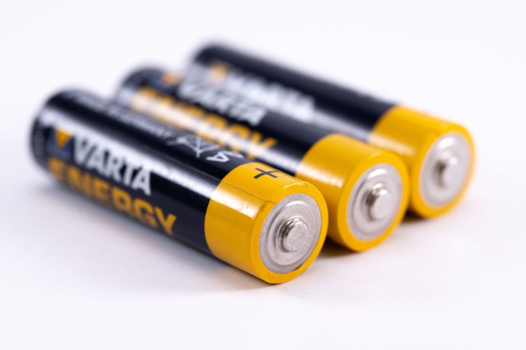 Varta lancia un concorso a premi per incentivare il riciclo di batterie, si vince un viaggio in Islanda