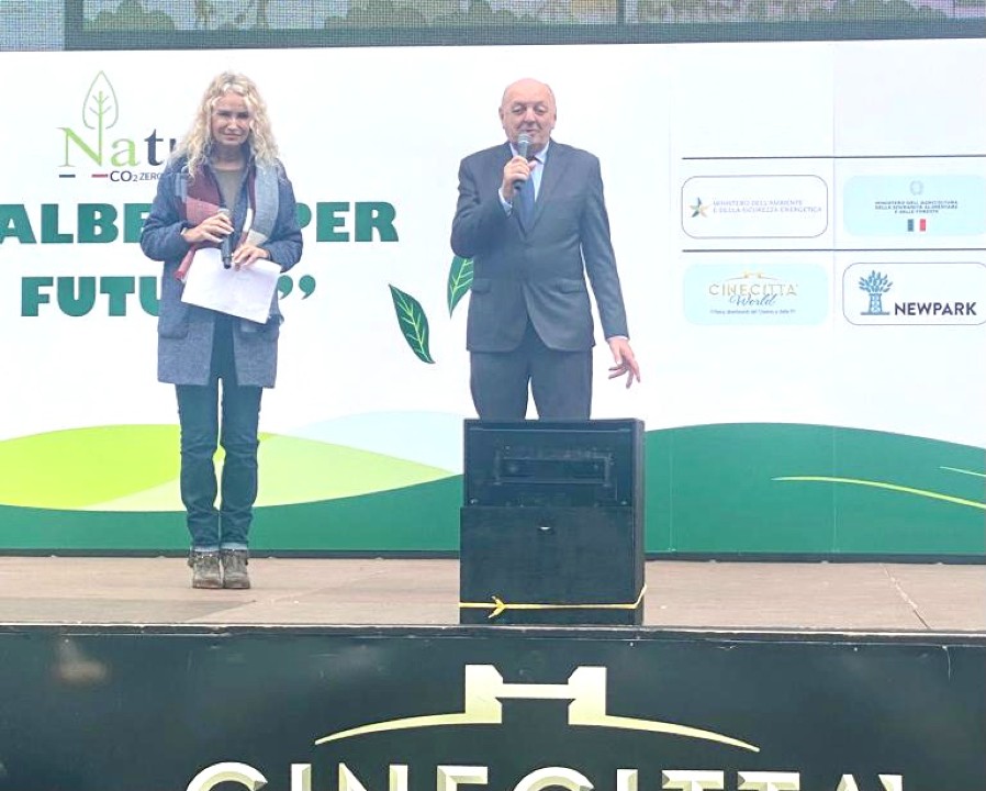 Giornata degli Alberi: 2.000 nuovi alberi piantumati dai giovani con il Ministro Pichetto