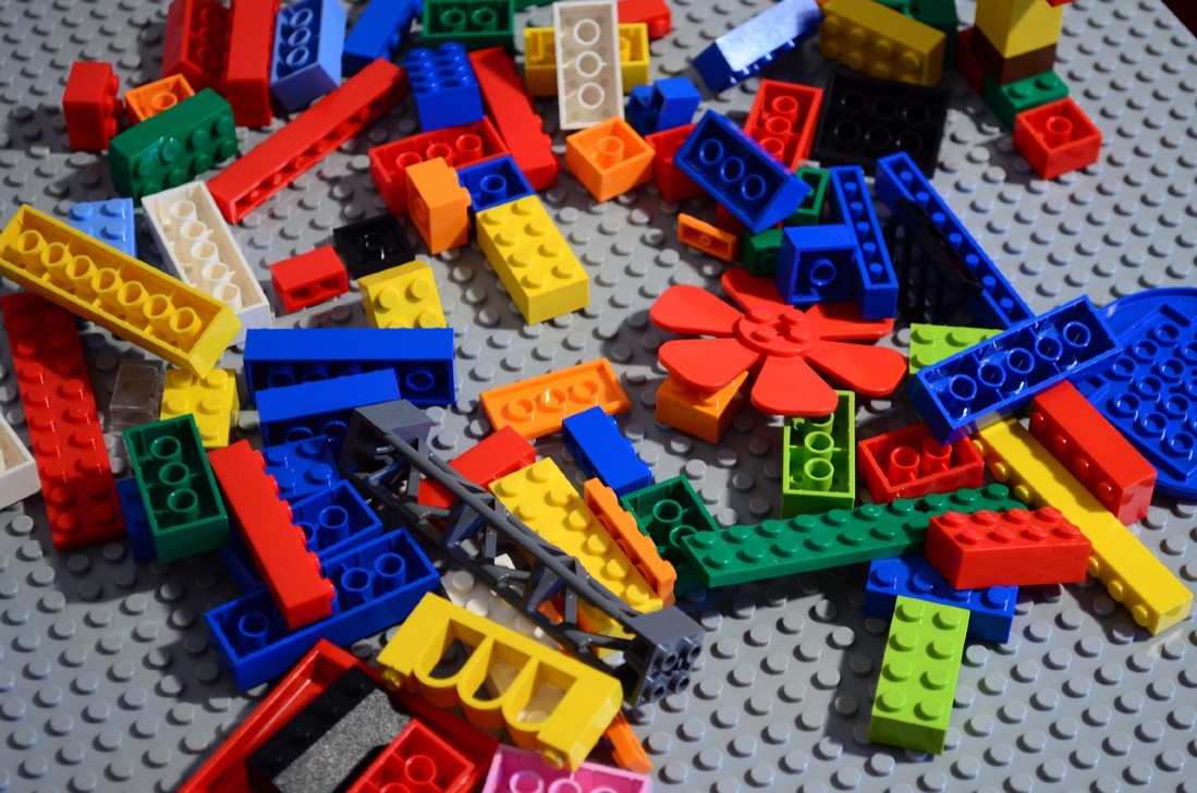 Lego rinuncia al progetto green dei mattoncini sostenibili