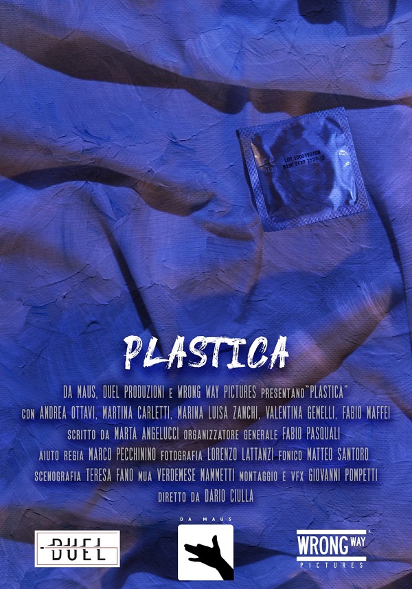 La “Plastica” fa male anche al sesso, il cortometraggio di denuncia