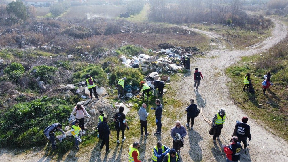 Plastic Pull, la nuova iniziativa di Piantando