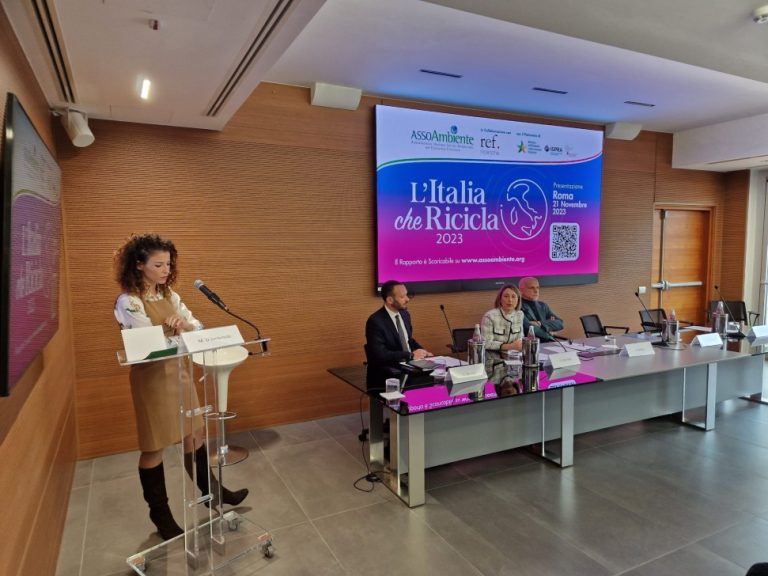 Rifiuti: industria italiana per riciclo vicina ai target UE al 2025-2035