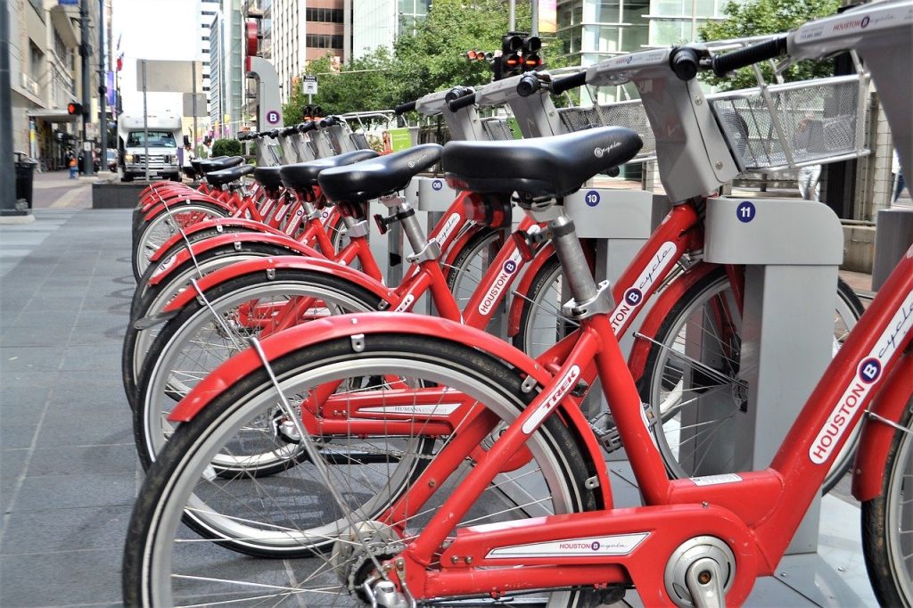 San Valentino: a Roma in bicicletta per celebrare l’amore