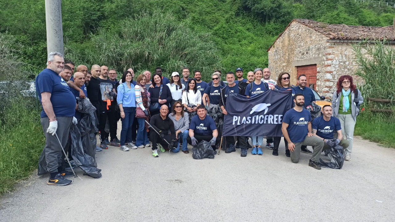 “Seconda Chanche” e “Plastic Free”, detenuti e volontari uniti per ripulire l’Italia