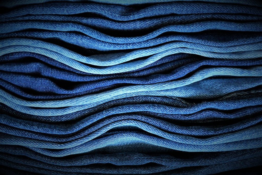 Jeans, quando costano troppo poco non fanno bene all'ambiente