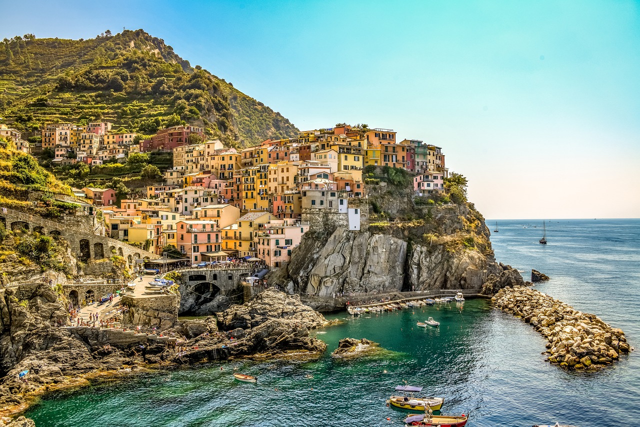 Cinque Terre e Alpi Apuane: gli eremi che sussurrano alla natura