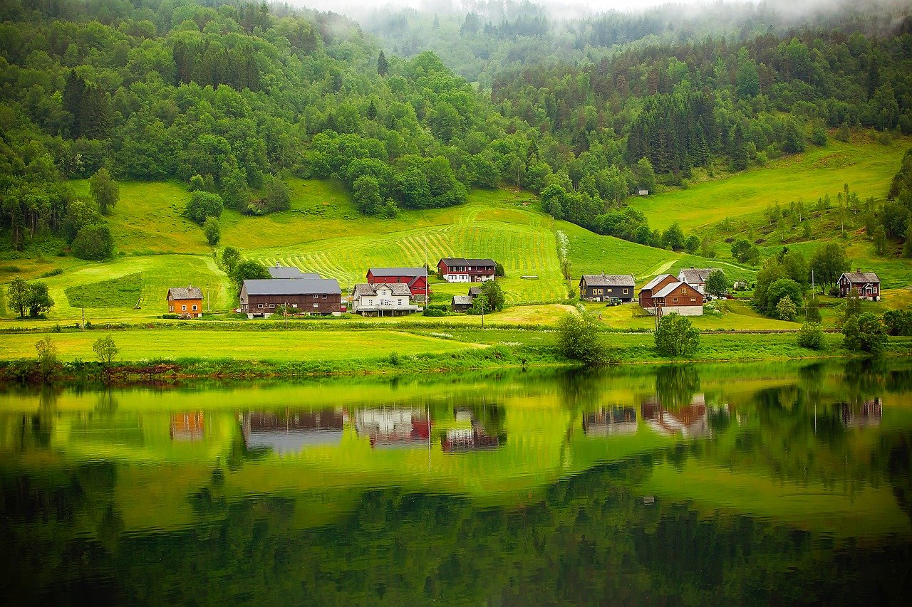 Norvegia, in treno alla scoperta delle sue meraviglie naturali
