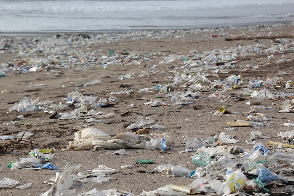 Raccolte 4 tonnellate di rifiuti dalle spiagge italiane, Sardegna la più colpita