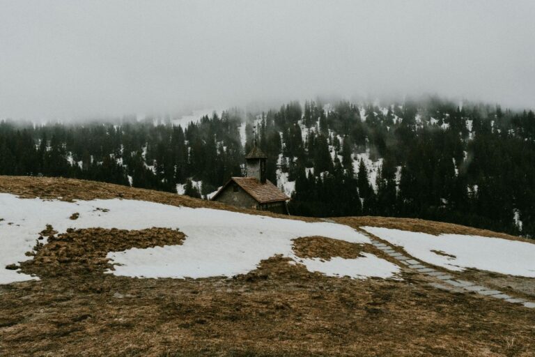 In Italia non nevica, le conseguenze per le riserve idriche secondo i dati di Fondazione CIMA