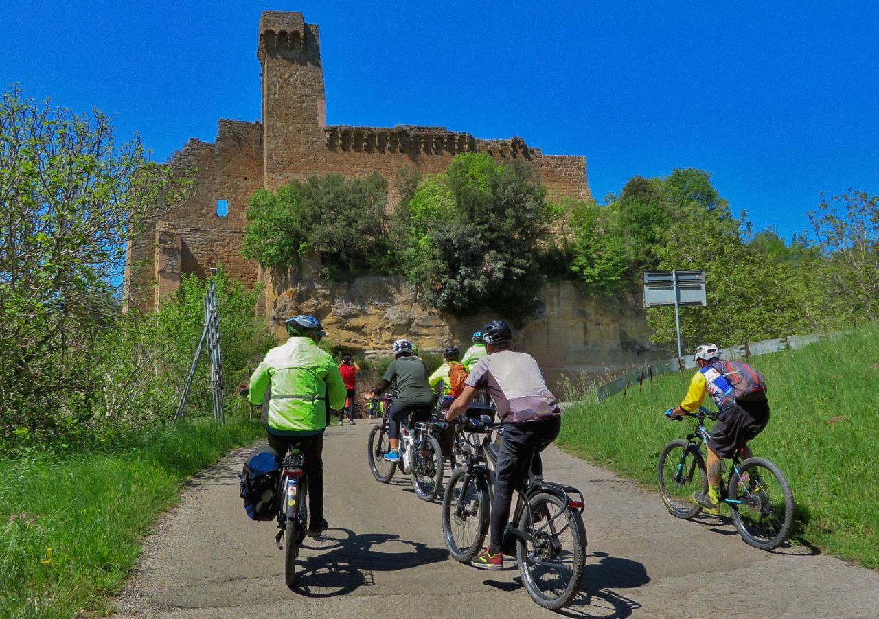 Giornate nazionali del cicloturismo, con Fiab verso la rivoluzione delle due ruote