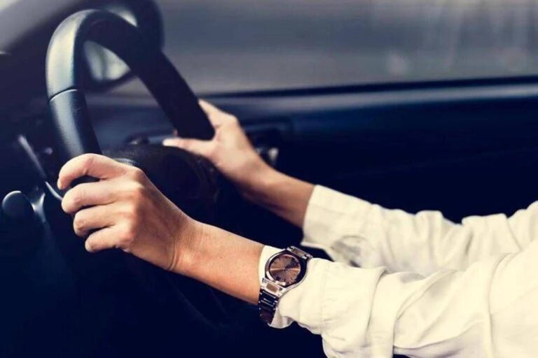 Rc auto e diesel, Codacons: “Stangata da gennaio, ancora aumenti”